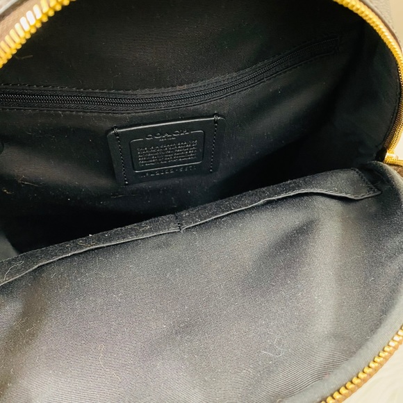 COACH Signature Court Backpack - Picture 9 of 12